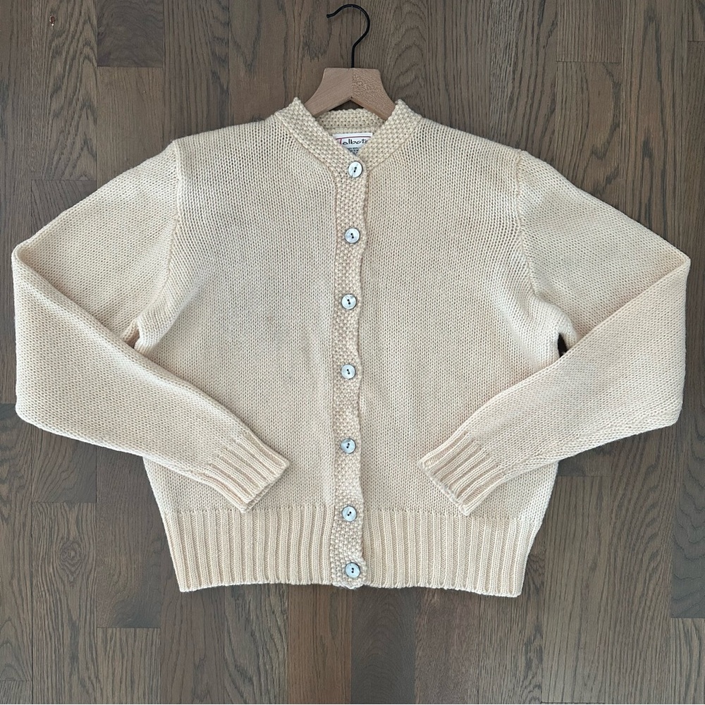Vintage Talbots 100% Wool Heavyweight Crew Neck Cardigan Sweater in Cream Large